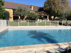 Spacieuse villa à Proissans avec piscine privée